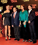 Filename=059.jpg
Filesize=359KiB
Dimensions=1434x2000
Date added=May 27, 2024 059.jpg