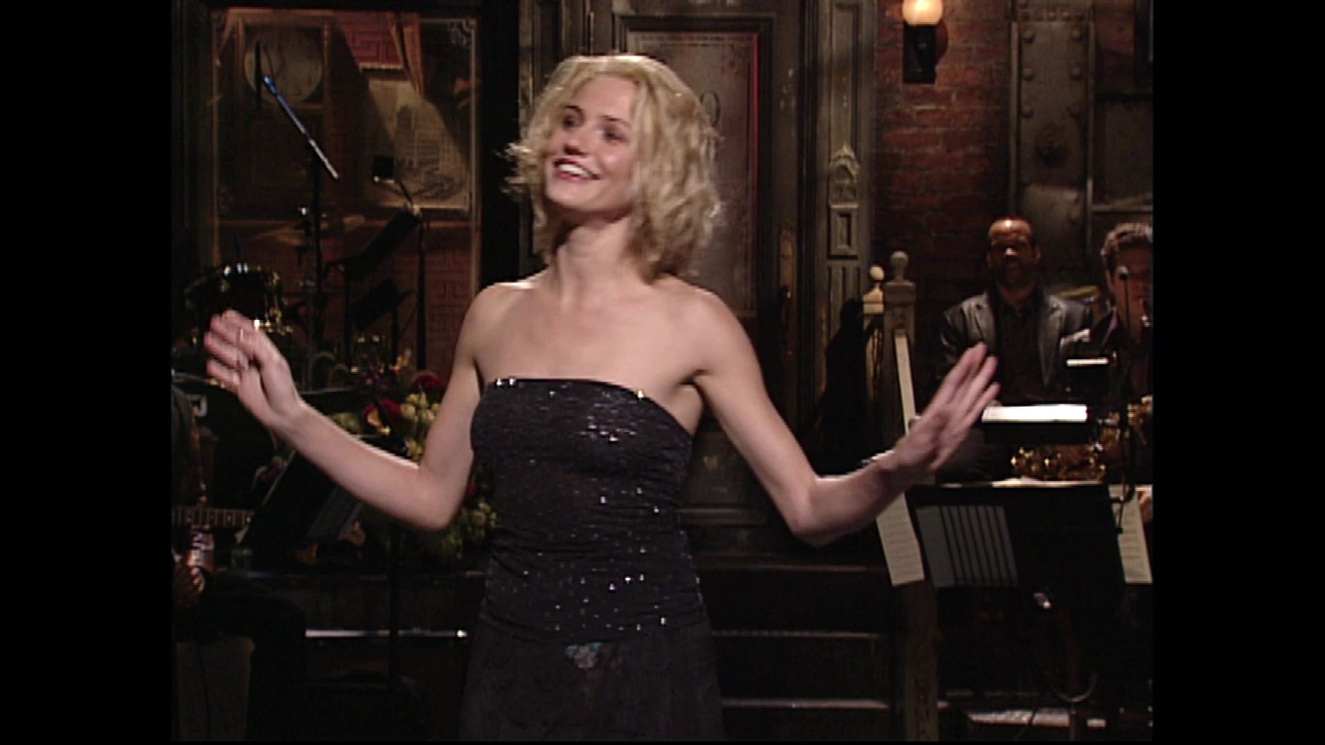SNL-S24E01-076.jpg